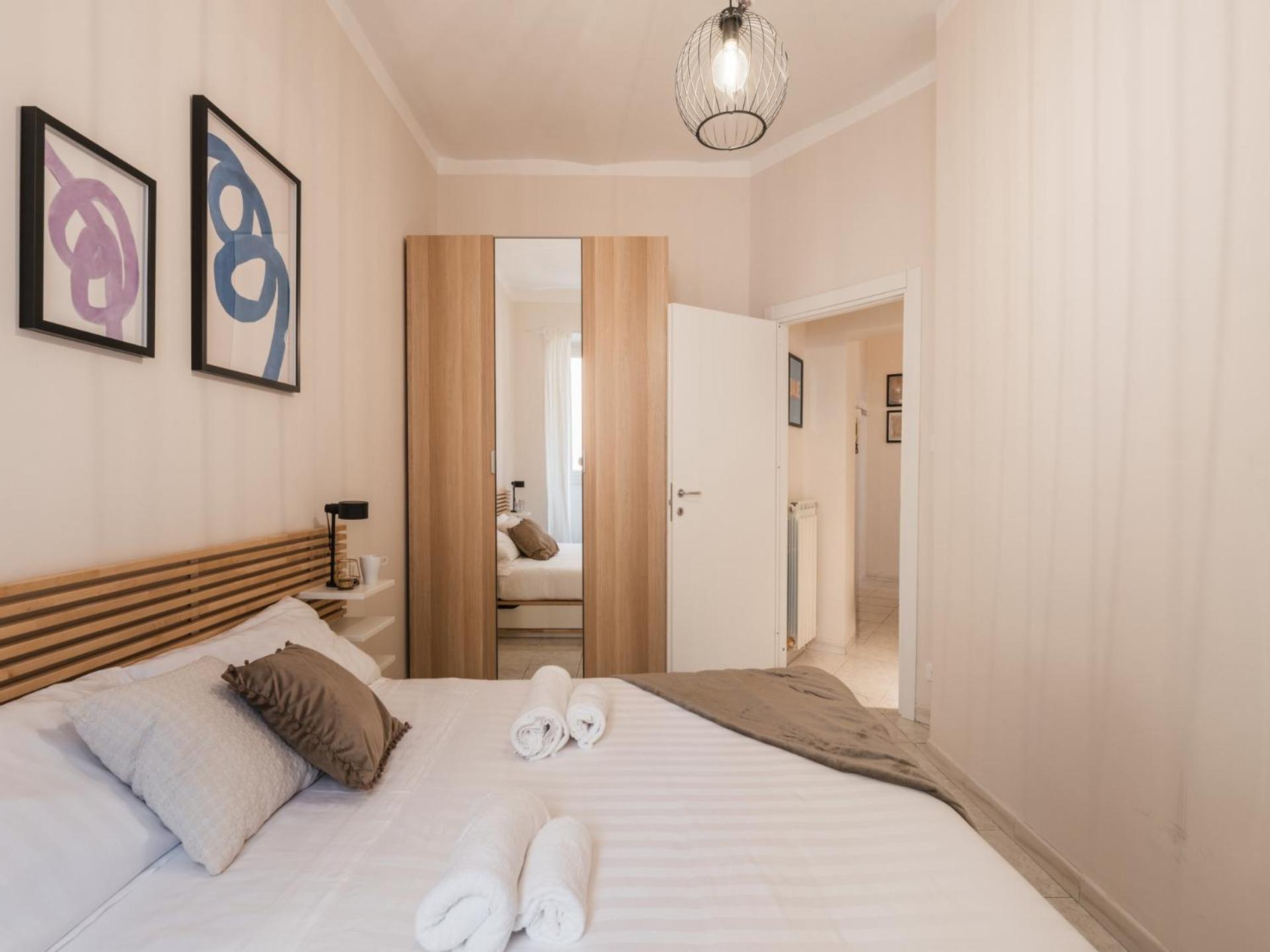 The Best Rent - Spacious One-Bedroom Apartment Near Colosseum Roma Ngoại thất bức ảnh