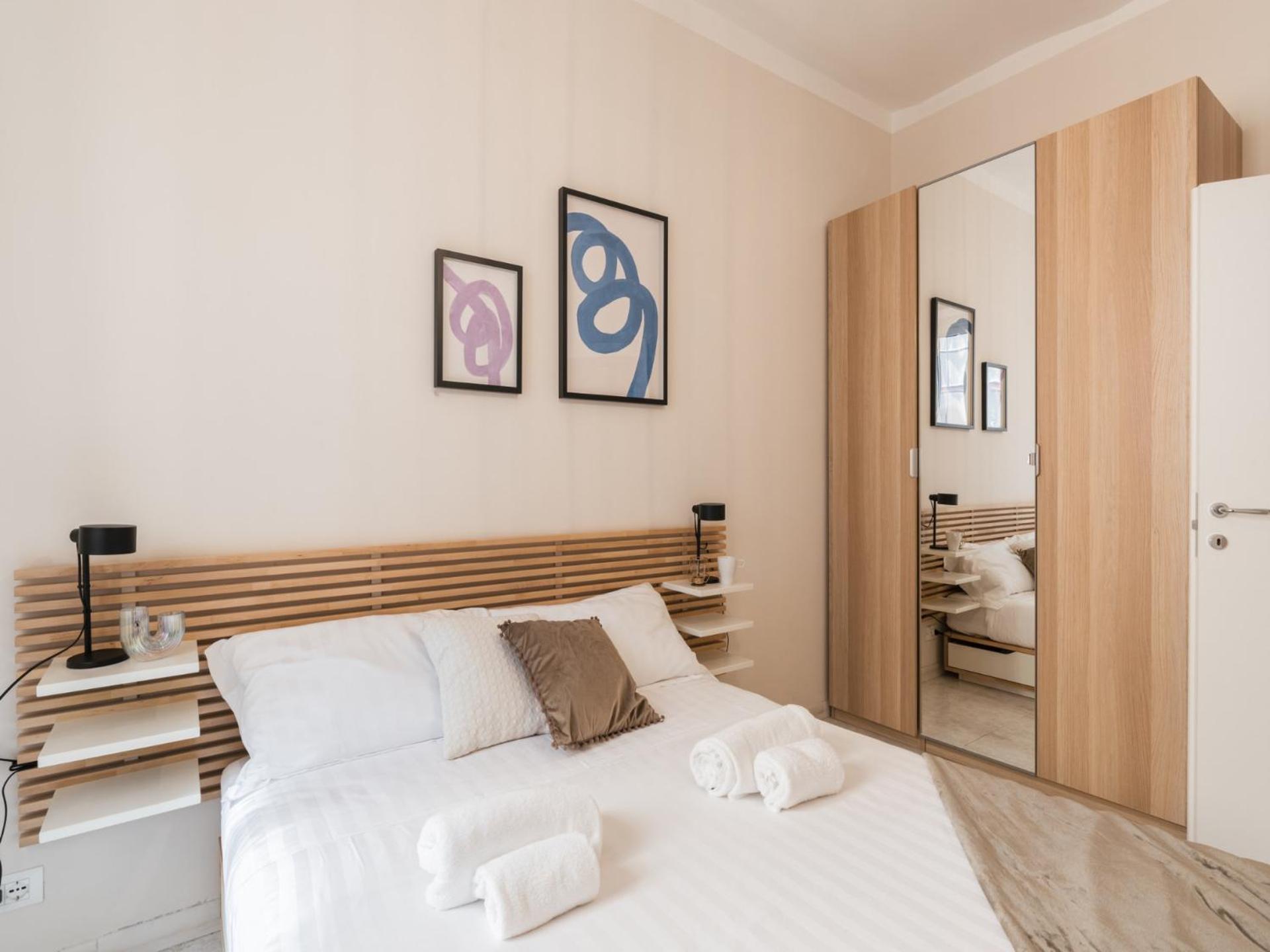The Best Rent - Spacious One-Bedroom Apartment Near Colosseum Roma Ngoại thất bức ảnh